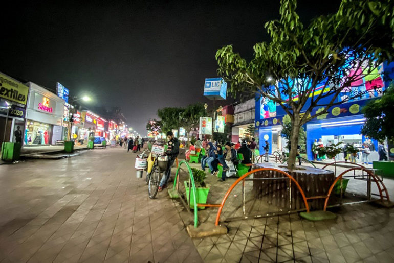 Bhubaneswar Food Crawl: 7 Must Try Street Food Of Odisha